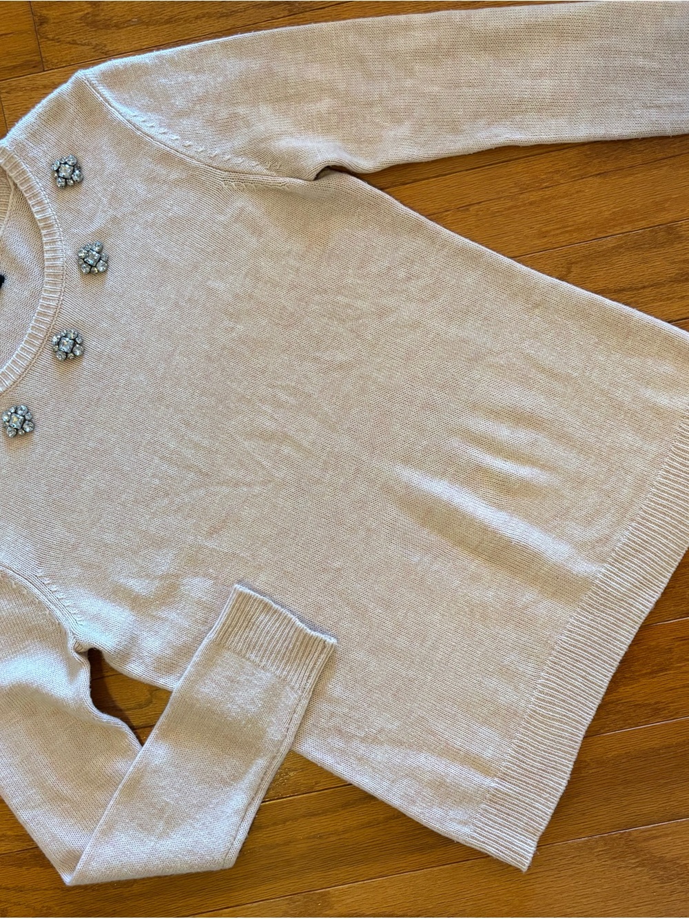 Ivanka Trump Light Pink Crewneck Sweater with Jeweled‎ Floral Accents medium